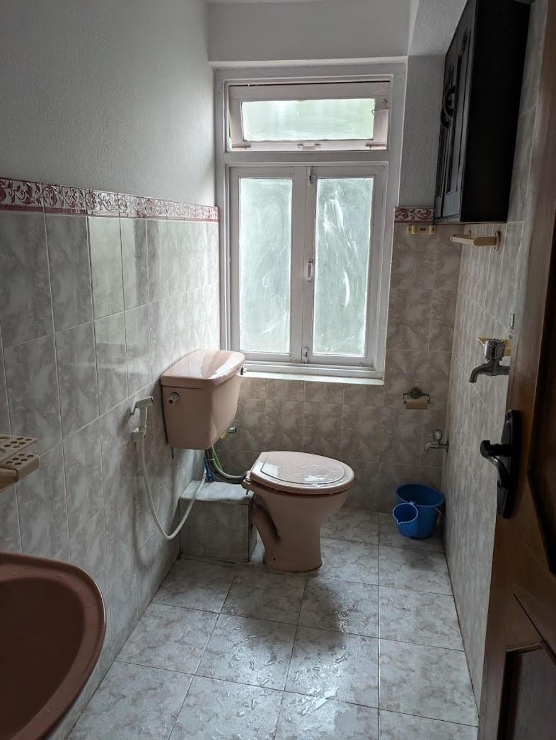 Budget Backpackers Hotel Lalitpur ภายนอก รูปภาพ