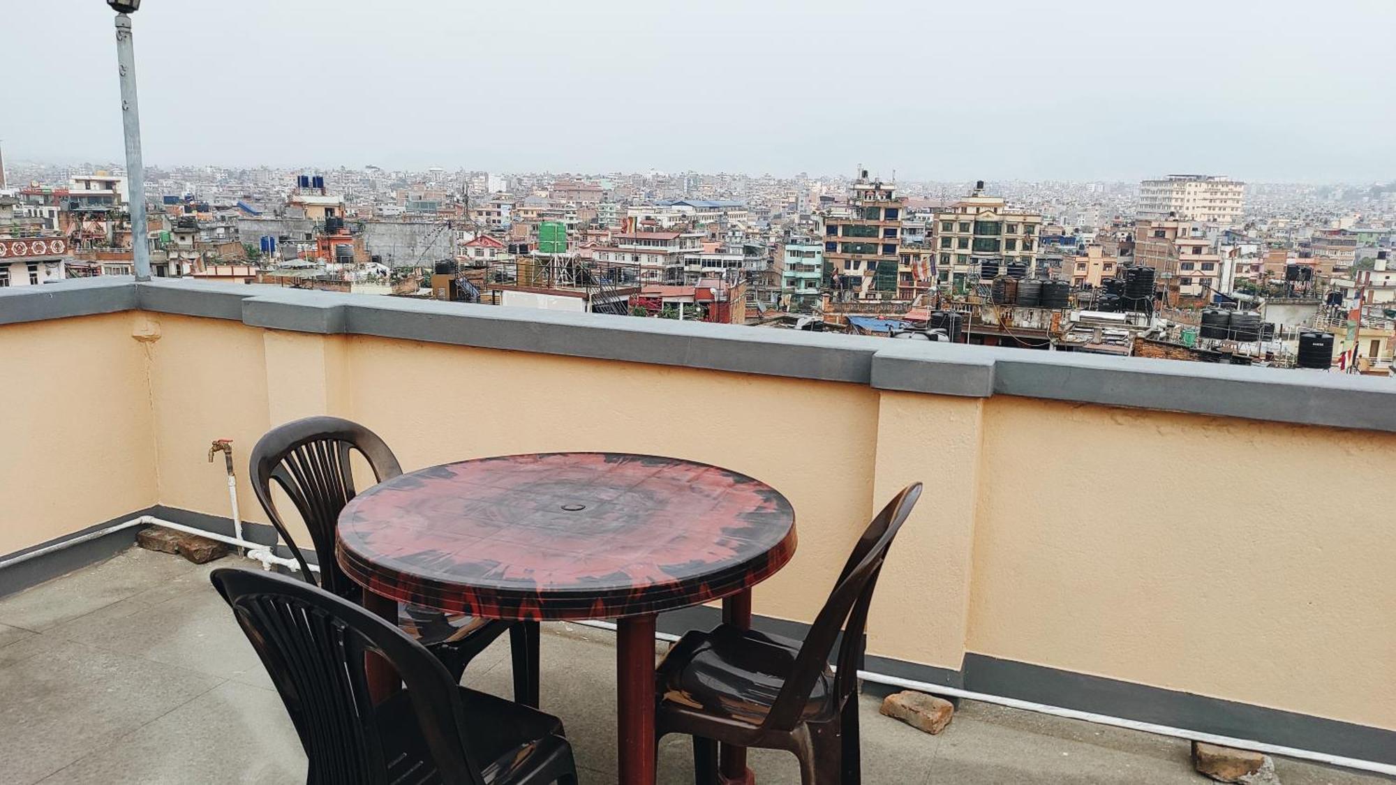 Budget Backpackers Hotel Lalitpur ภายนอก รูปภาพ