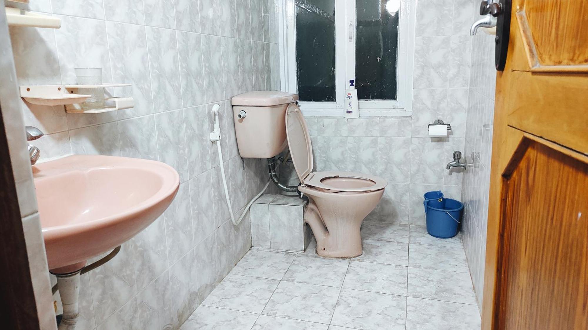 Budget Backpackers Hotel Lalitpur ภายนอก รูปภาพ