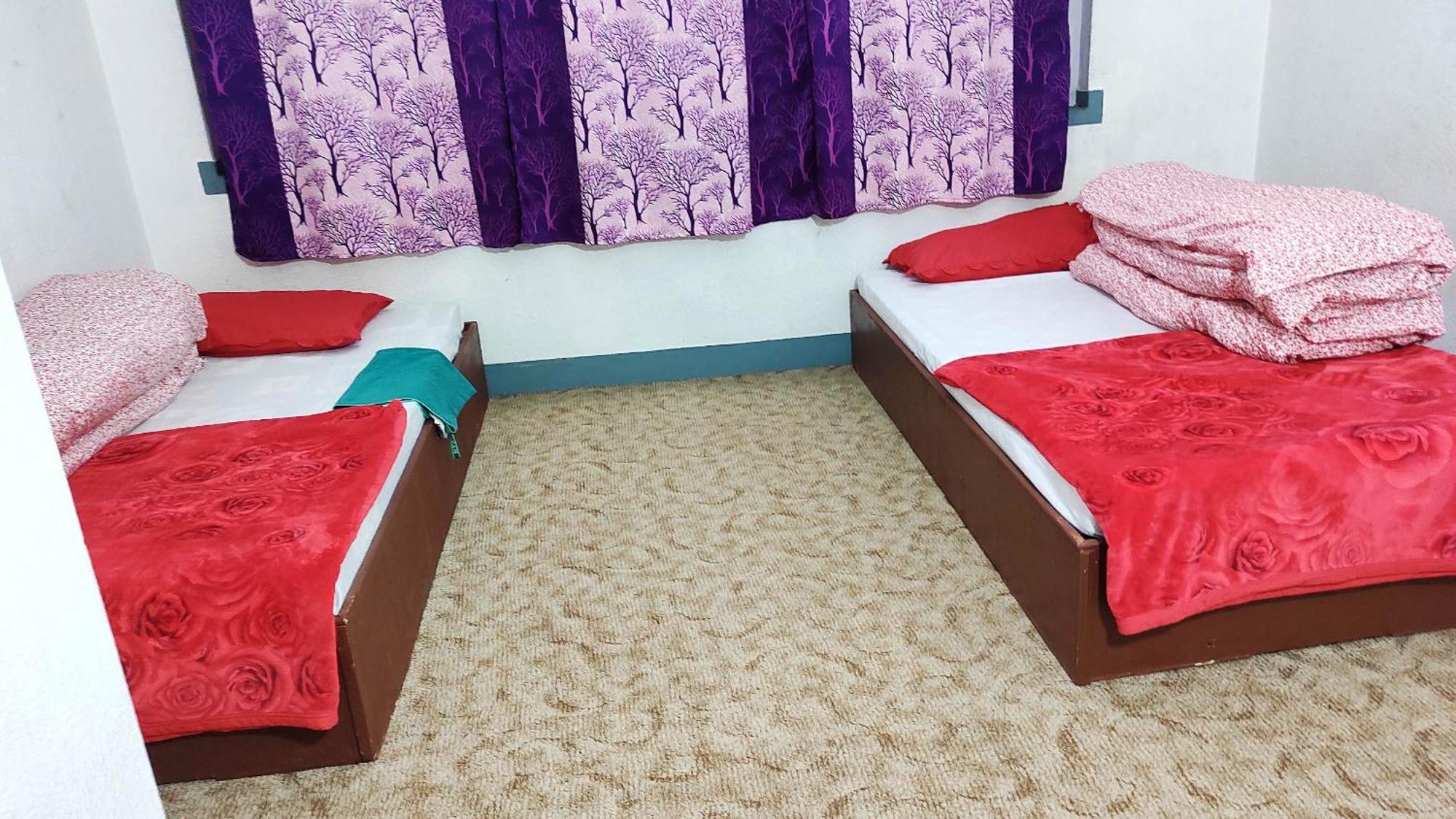Budget Backpackers Hotel Lalitpur ภายนอก รูปภาพ