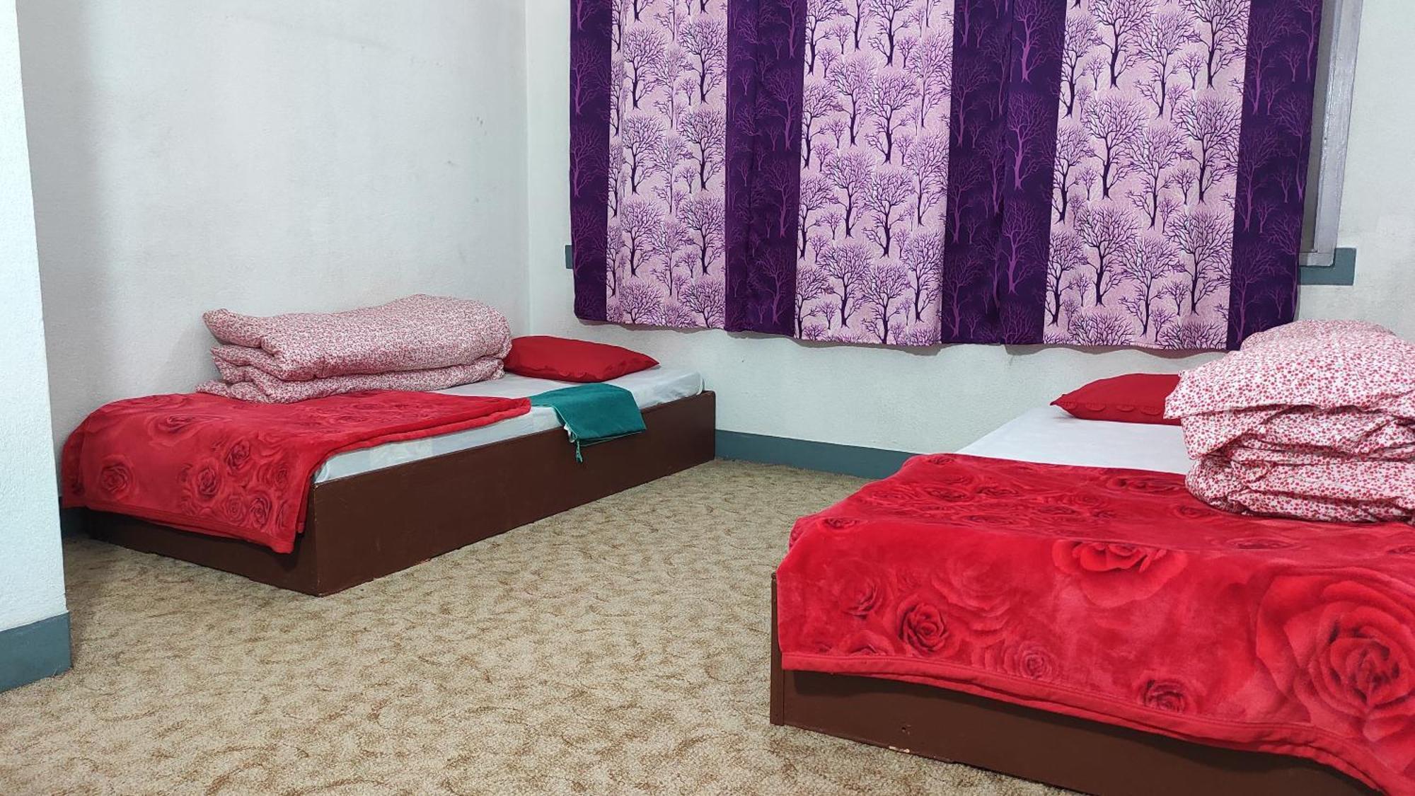 Budget Backpackers Hotel Lalitpur ภายนอก รูปภาพ