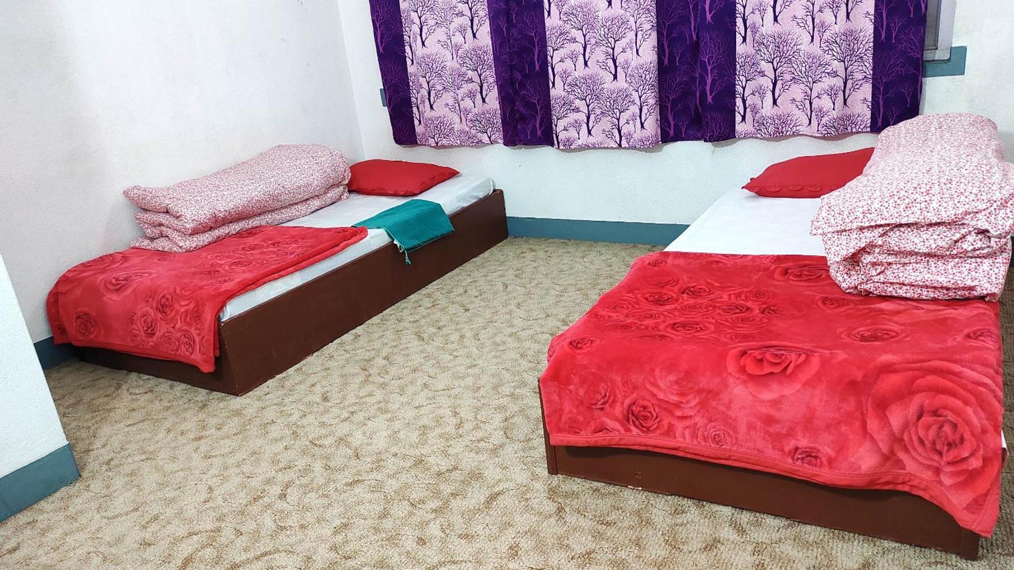 Budget Backpackers Hotel Lalitpur ภายนอก รูปภาพ